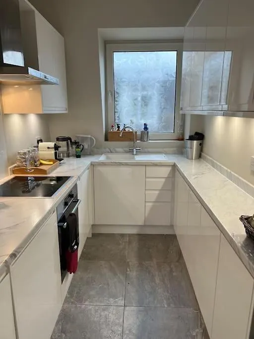 Richmond-On-Thames, London, Luxery Apparment With Balcony Apartment Richmond