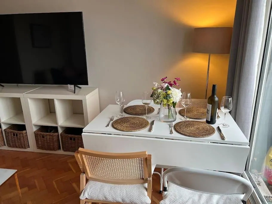 Richmond-On-Thames, London, Luxery Apparment With Balcony Apartment Richmond