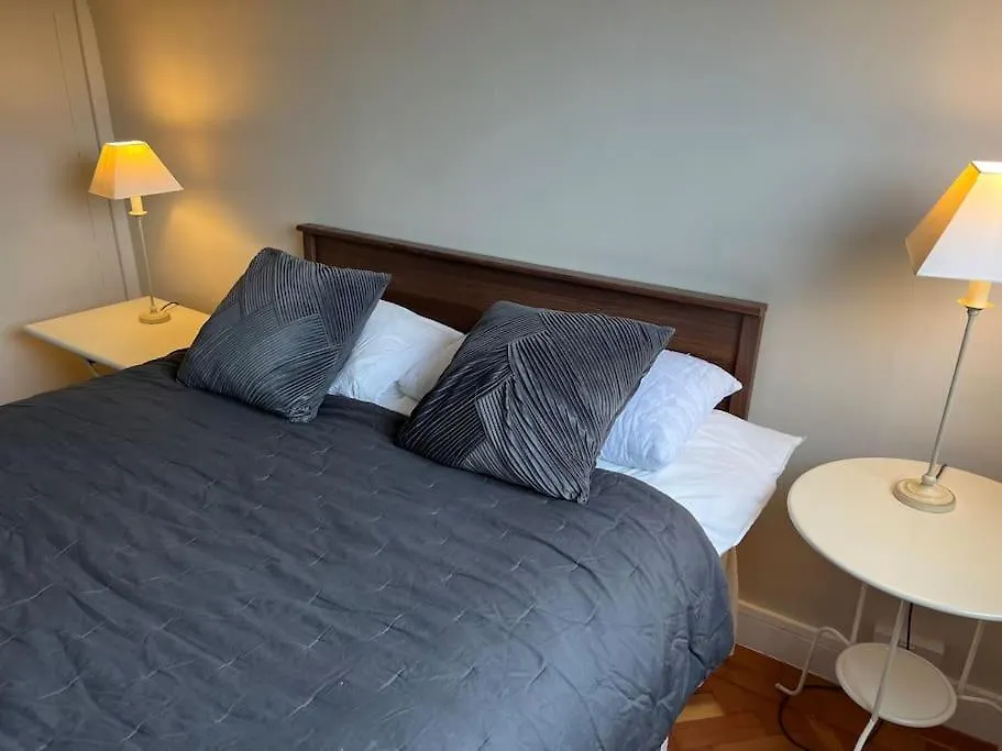 Richmond-On-Thames, London, Luxery Apparment With Balcony Apartment Richmond