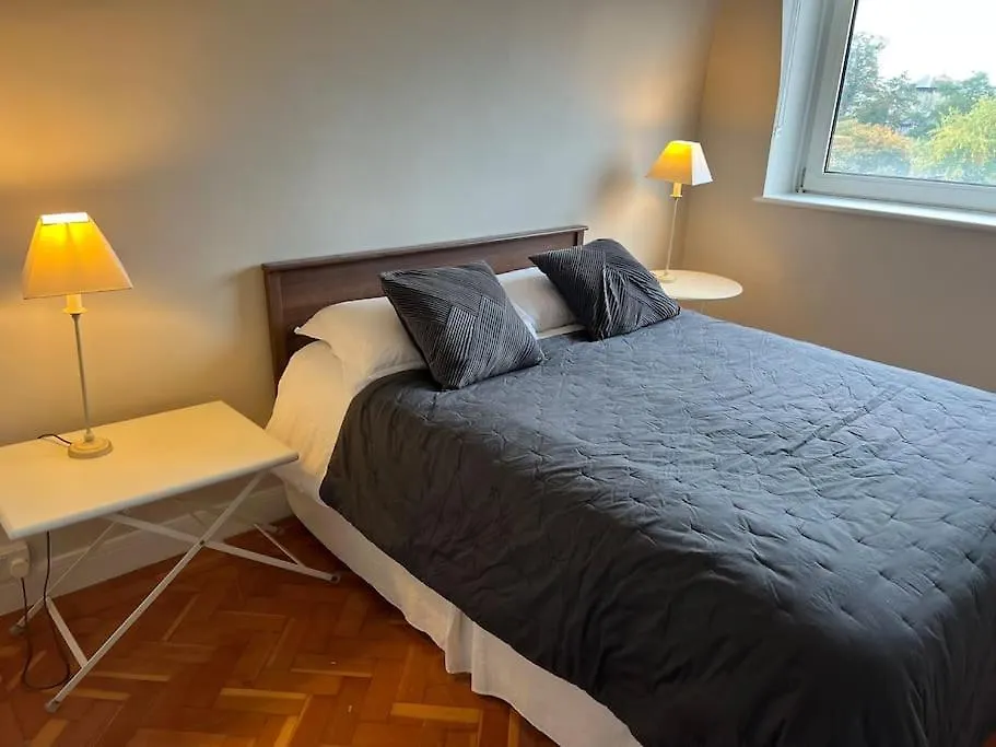 Richmond-On-Thames, London, Luxery Apparment With Balcony Apartment Richmond  United Kingdom