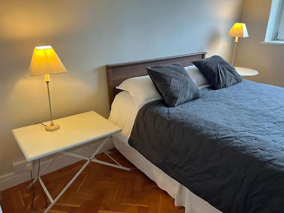 Richmond-On-Thames, London, Luxery Apparment With Balcony Apartment Richmond